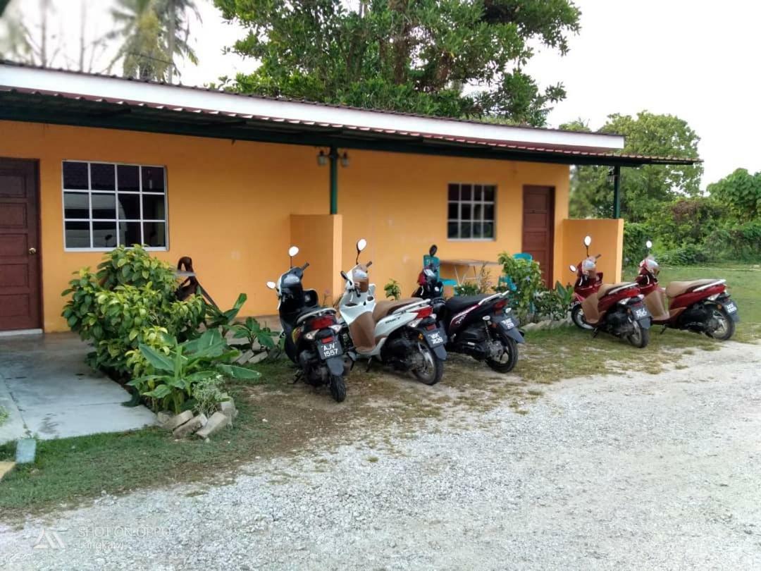 Tokman Inn Pantai Cenang  Extérieur photo